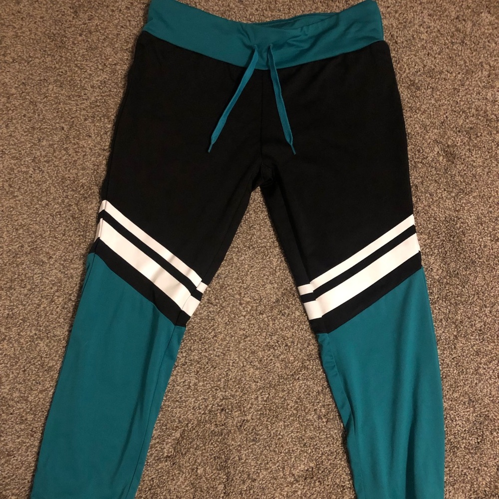 Workout capris